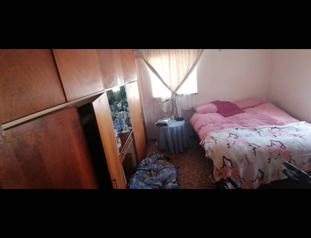 3 BEDROOM HOUSE FOR SALE IN STILFONTEIN EXT 3